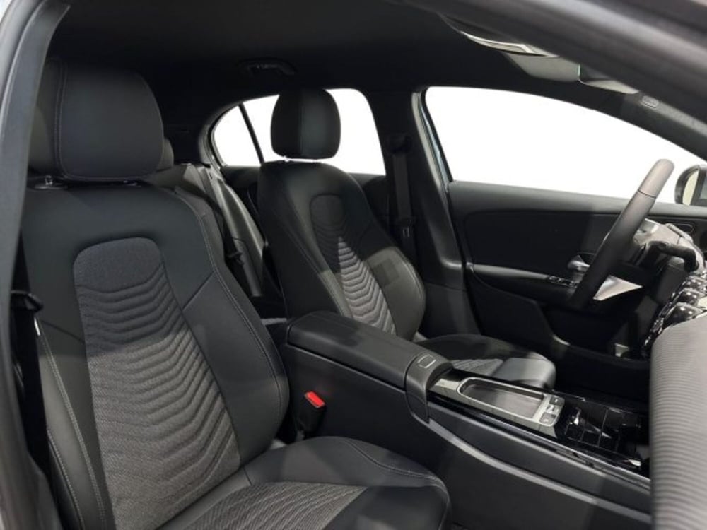 Mercedes-Benz Classe A Sedan nuova a Bologna (16)
