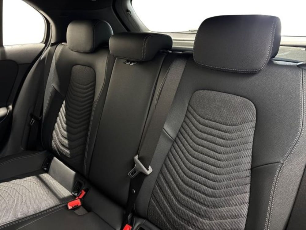Mercedes-Benz Classe A Sedan nuova a Bologna (9)