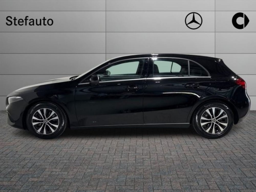 Mercedes-Benz Classe A Sedan nuova a Bologna (3)
