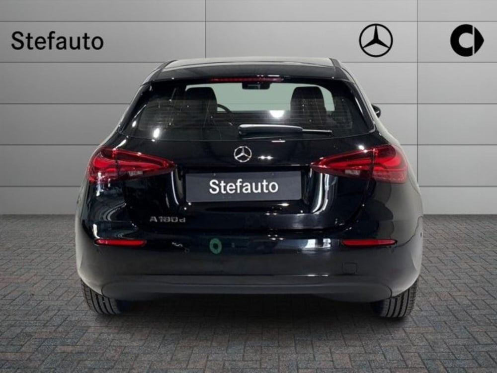 Mercedes-Benz Classe A Sedan nuova a Bologna (6)