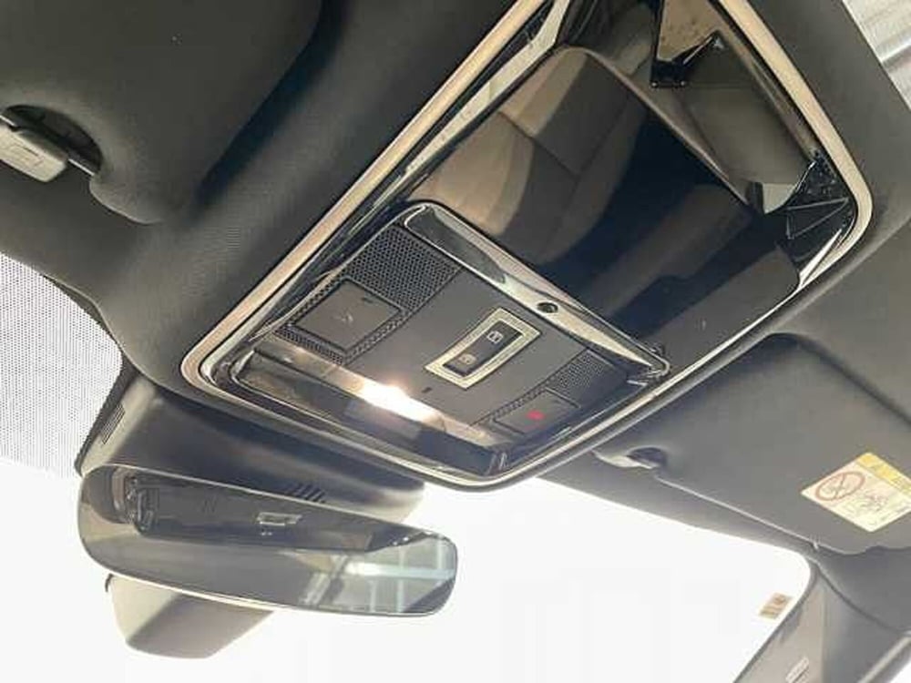 Land Rover Range Rover Velar usata a Ravenna (14)