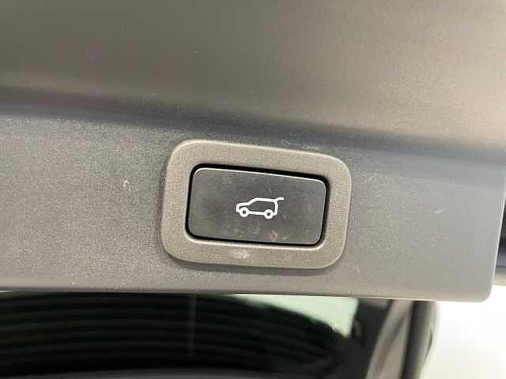 Jaguar F-Pace usata a Ravenna (12)