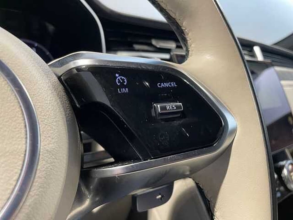 Jaguar F-Pace usata a Ravenna (16)