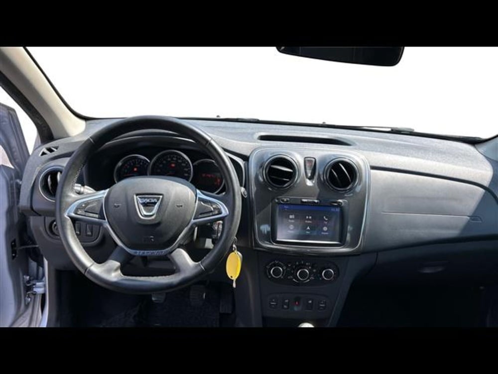 Dacia Sandero usata a Parma (7)