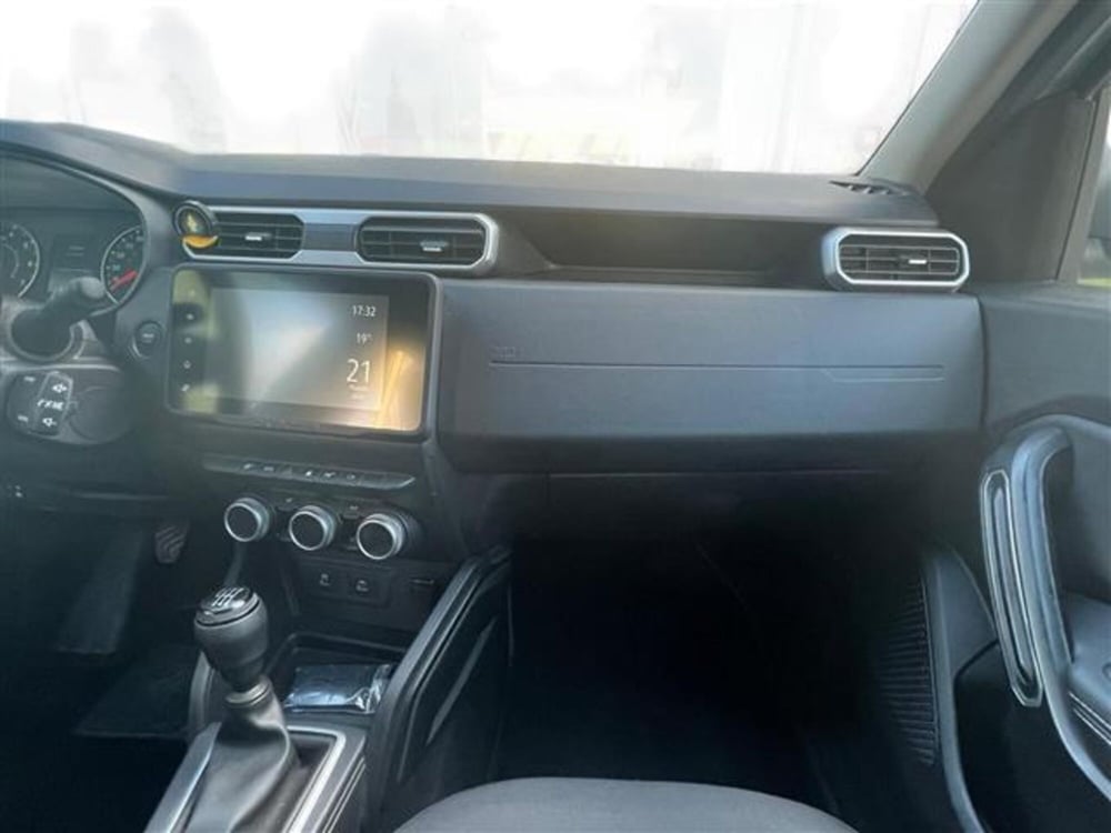 Dacia Duster usata a Livorno (13)