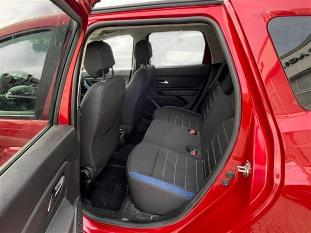 Dacia Duster usata a Livorno (14)