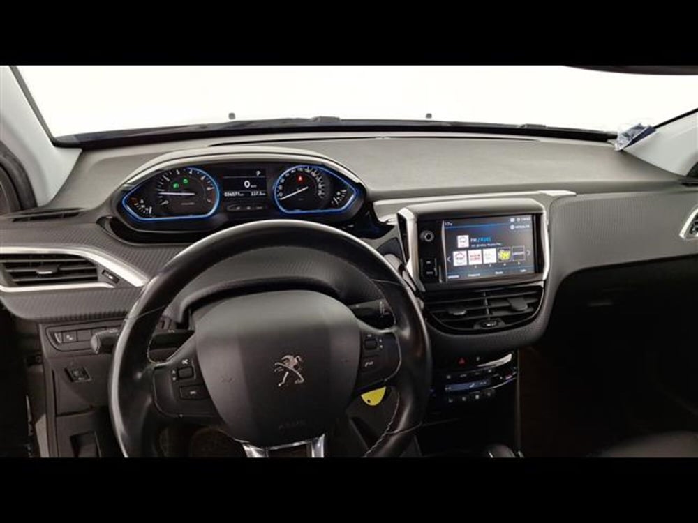 Peugeot 2008 usata a Milano (14)