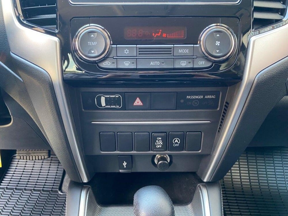 Mitsubishi L200 usata a Torino (10)