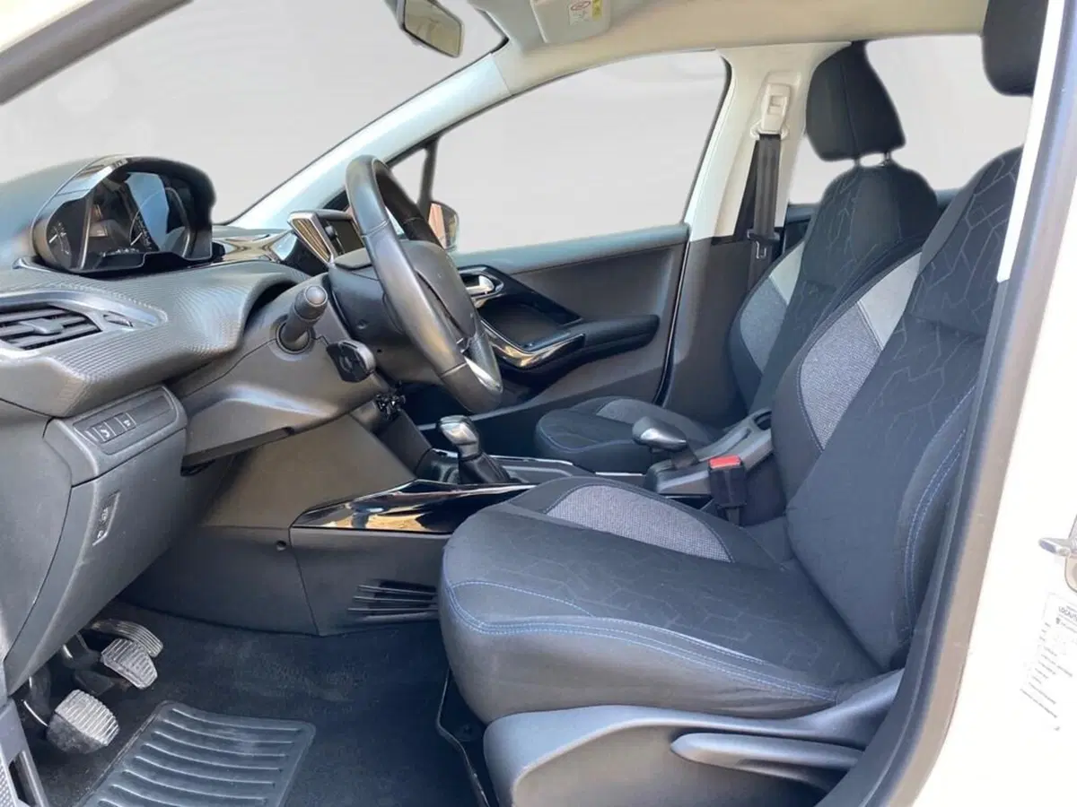 Peugeot 2008 usata a Torino (7)