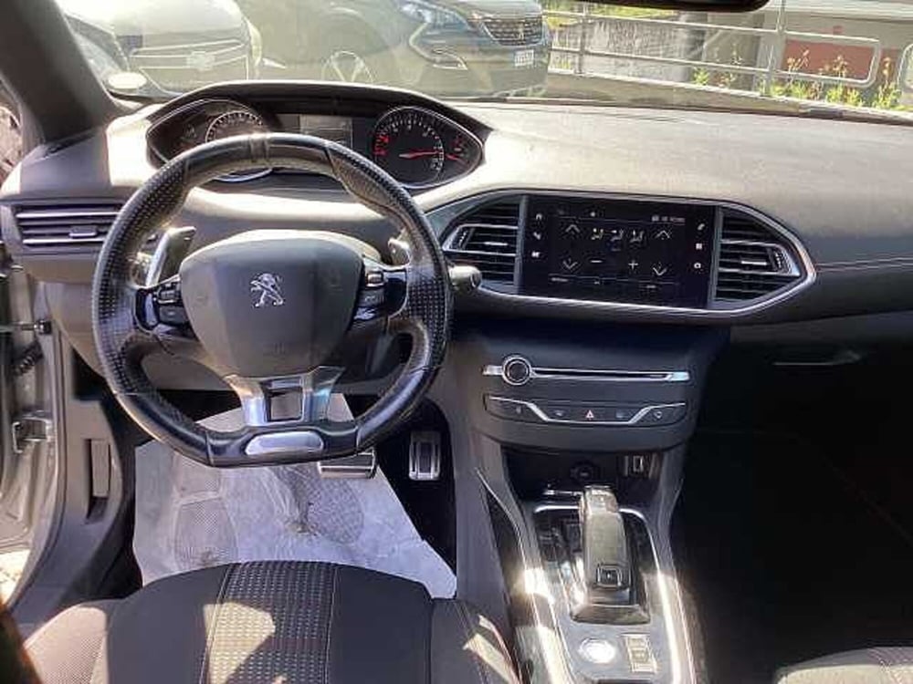 Peugeot 308 usata a Roma (10)