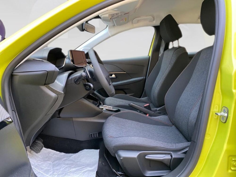 Peugeot 208 nuova a Torino (7)