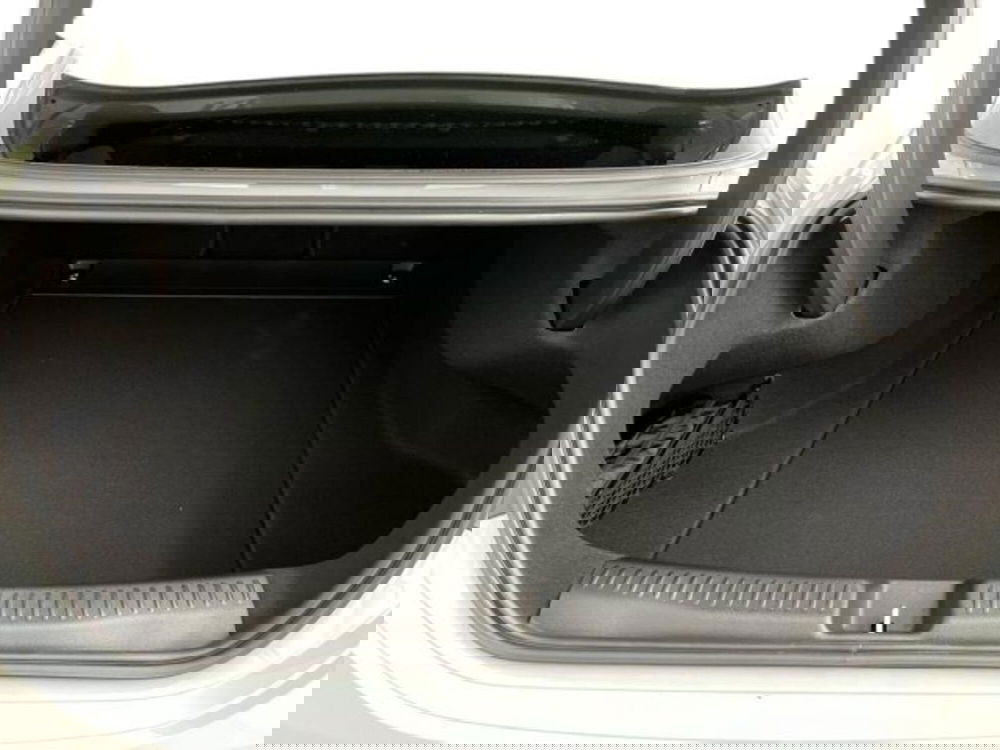 Mercedes-Benz CLA EQ nuova a Verona (14)