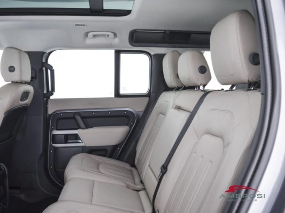 Land Rover Defender usata a Perugia (10)