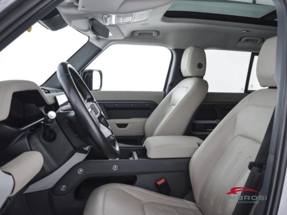 Land Rover Defender usata a Perugia (9)