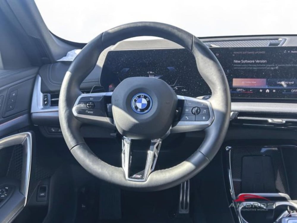 BMW iX1 usata a Perugia (12)