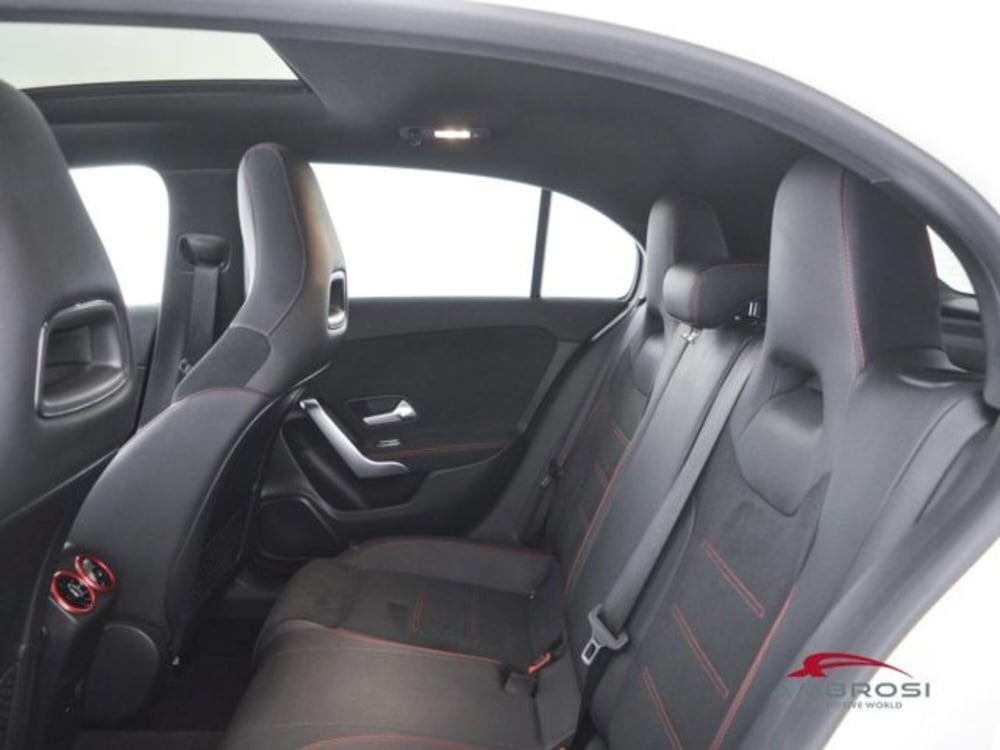 Mercedes-Benz CLA Shooting Brake usata a Perugia (10)