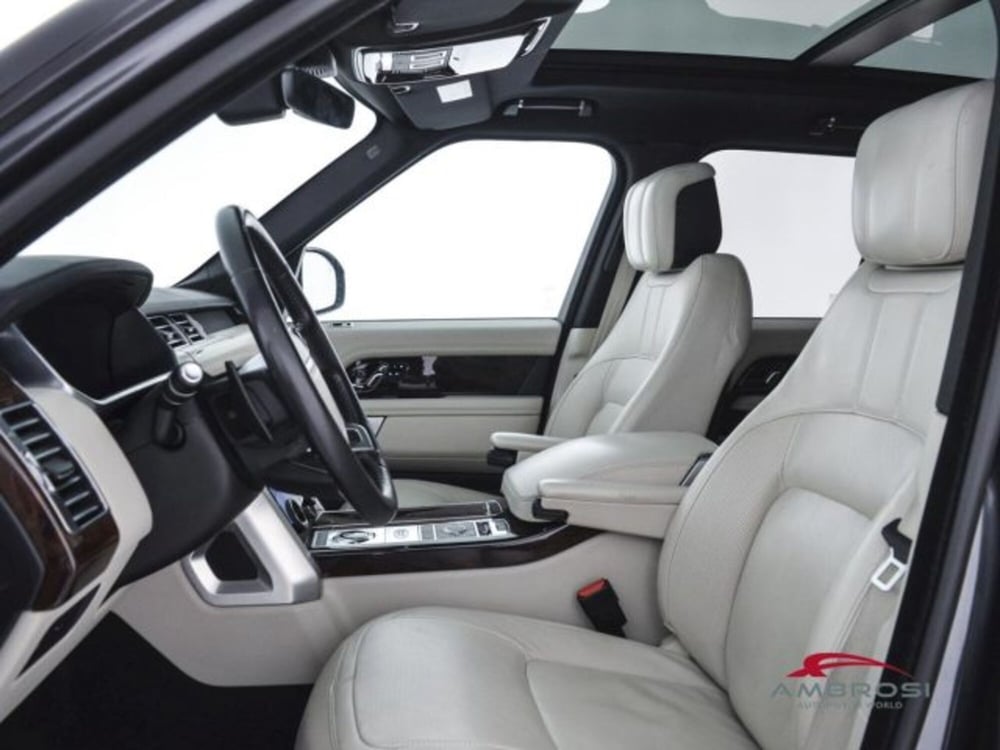 Land Rover Range Rover usata a Perugia (9)