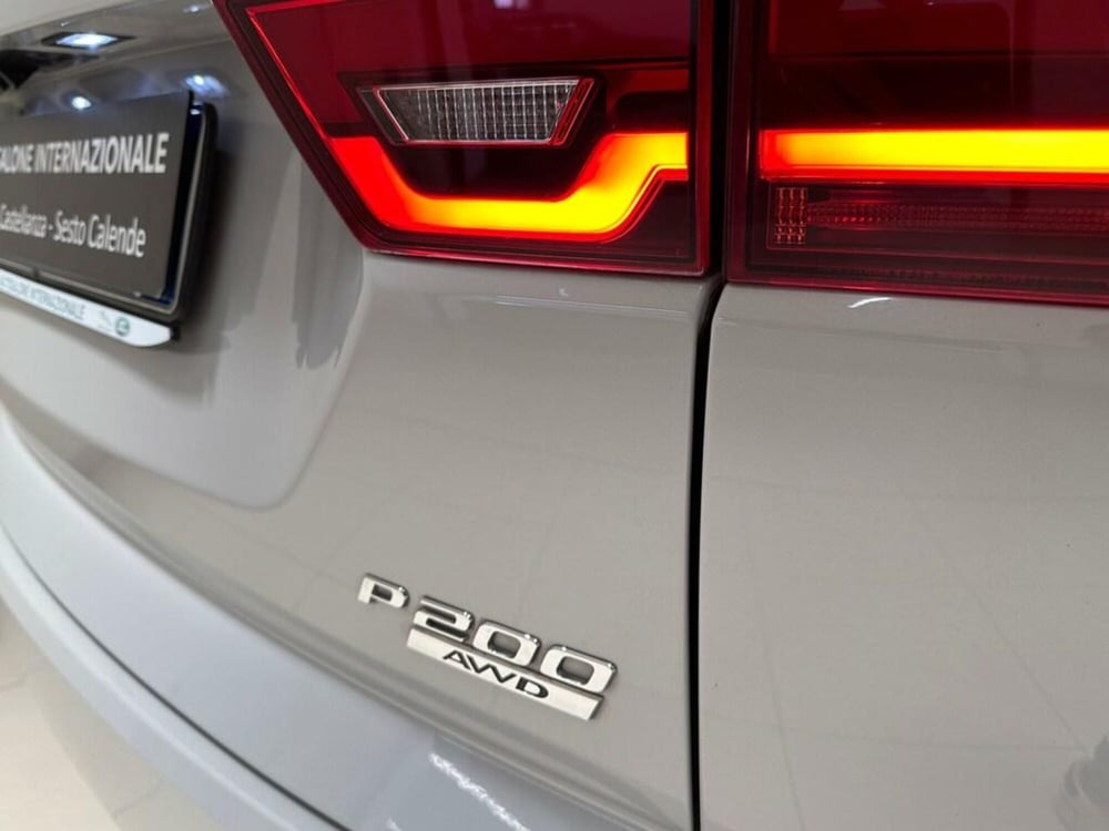 Jaguar E-Pace usata a Varese (15)