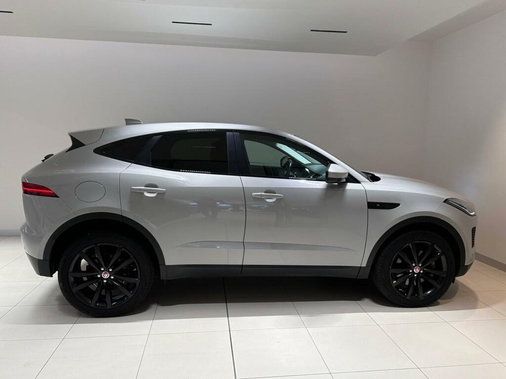 Jaguar E-Pace usata a Varese (6)