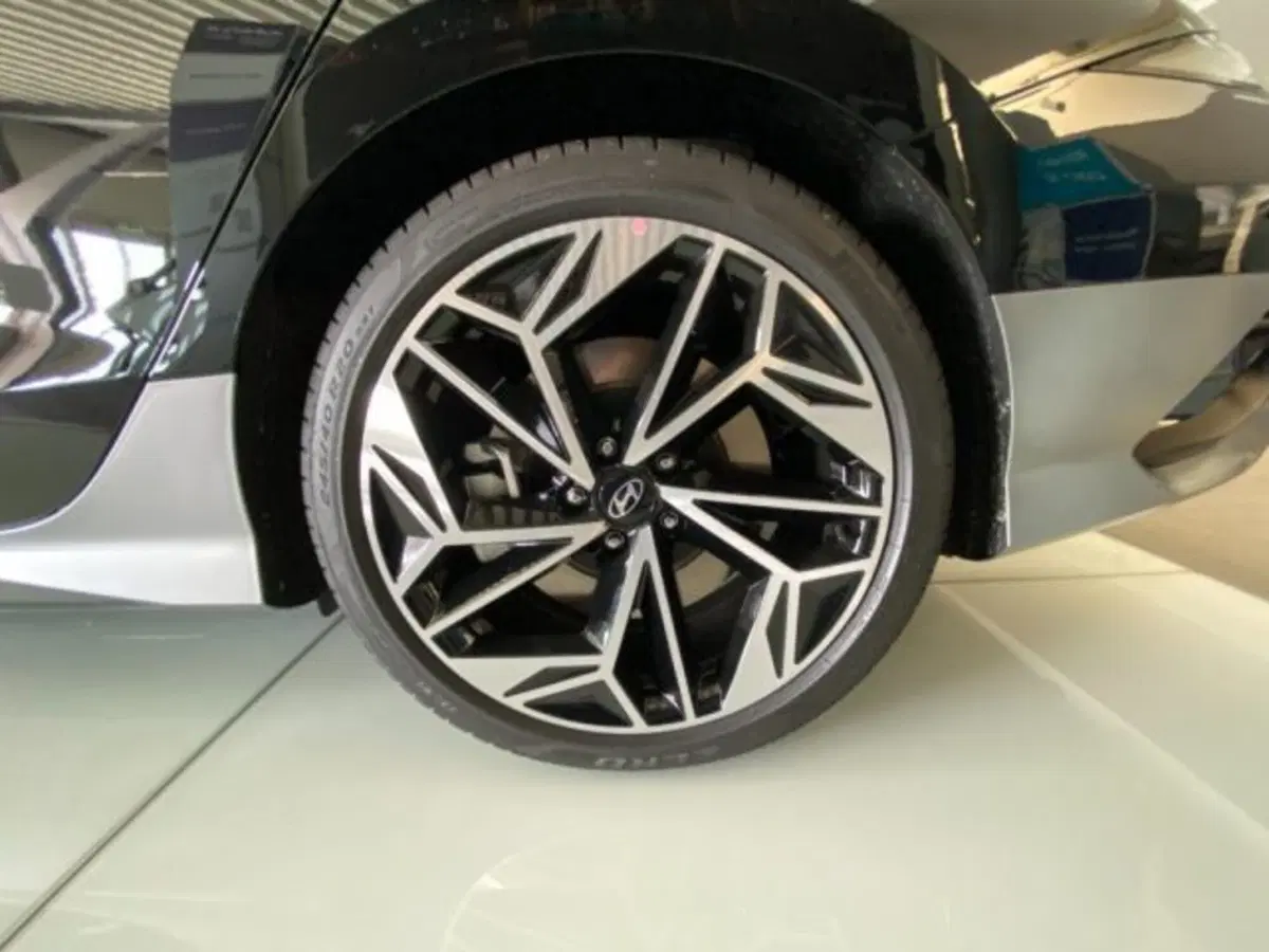 Hyundai Ioniq 5 nuova a Treviso (19)