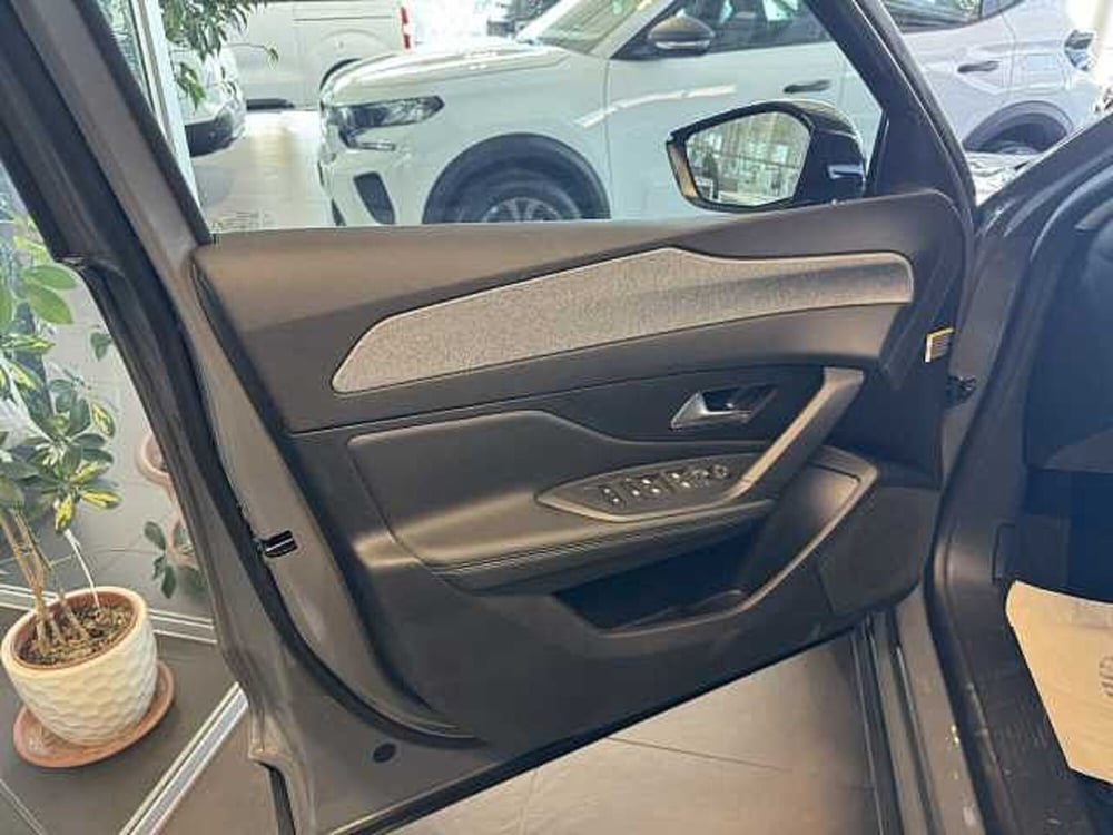 Peugeot 408 nuova a Ravenna (10)