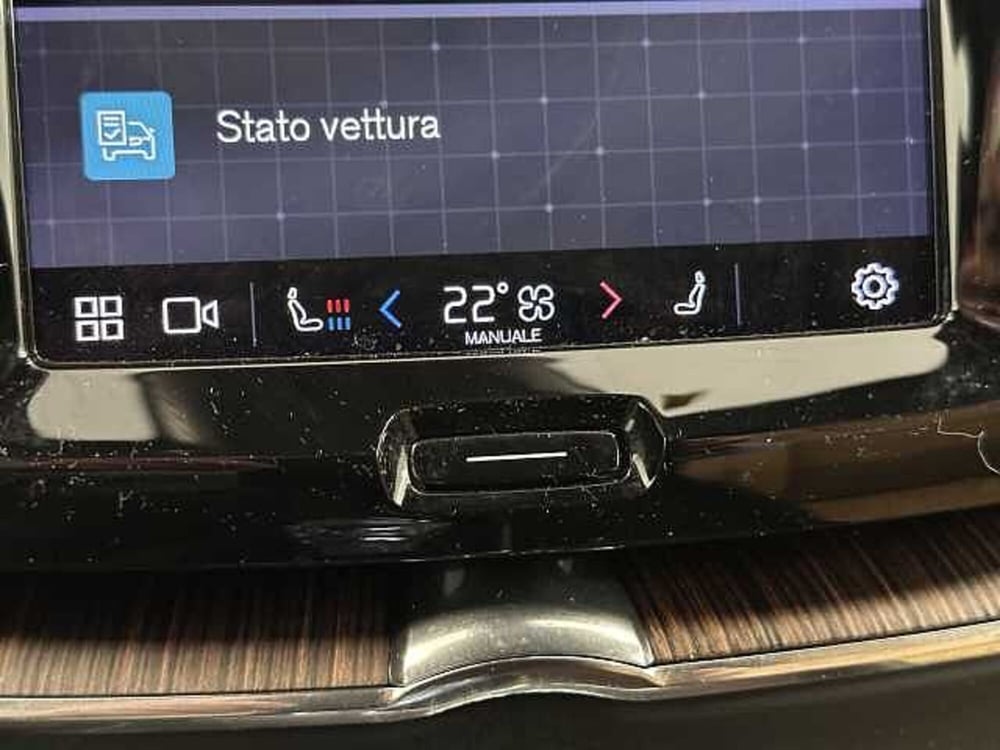 Volvo XC60 usata a Macerata (15)