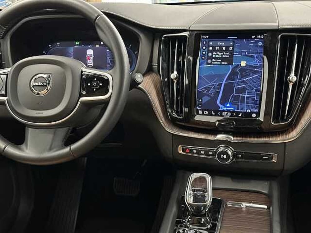 Volvo XC60 usata a Macerata (17)