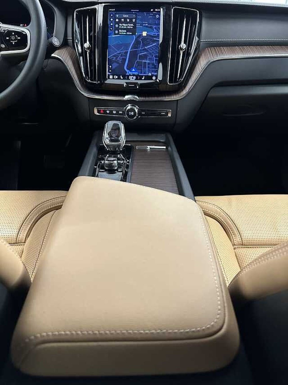 Volvo XC60 usata a Macerata (19)
