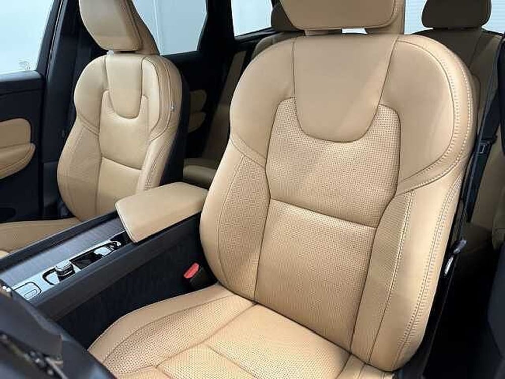 Volvo XC60 usata a Macerata (8)