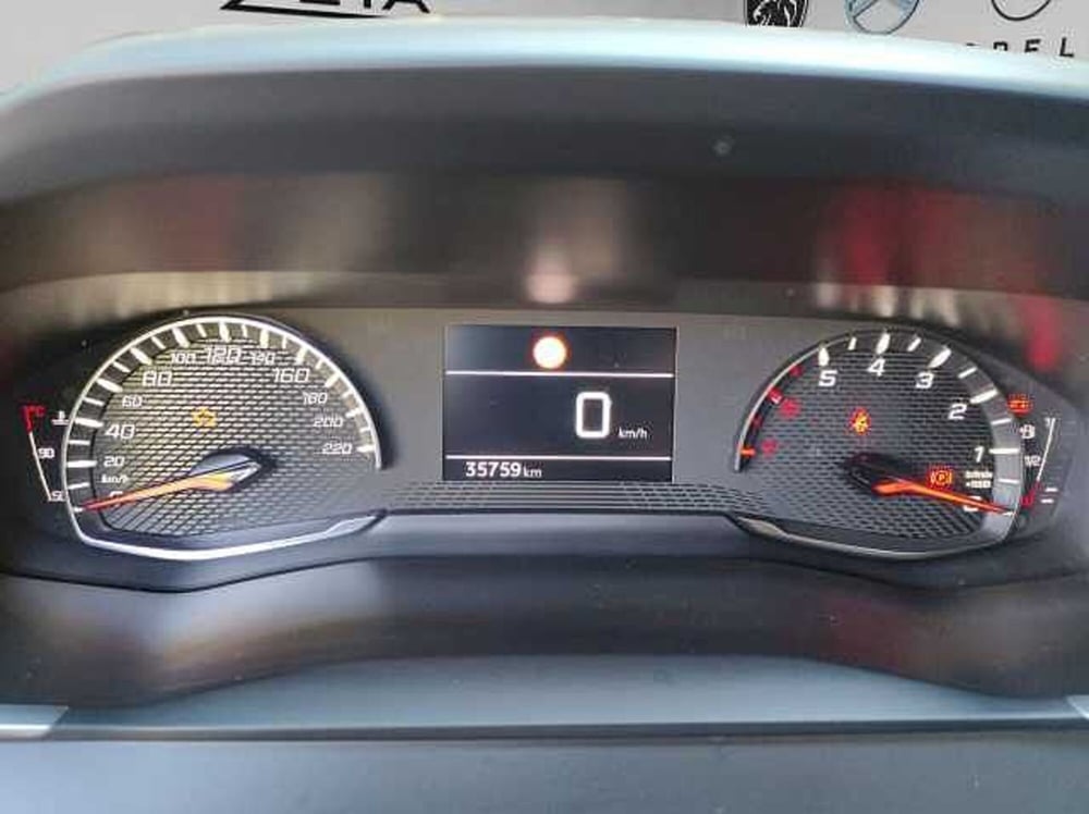 Peugeot 2008 usata a Vibo Valentia (12)