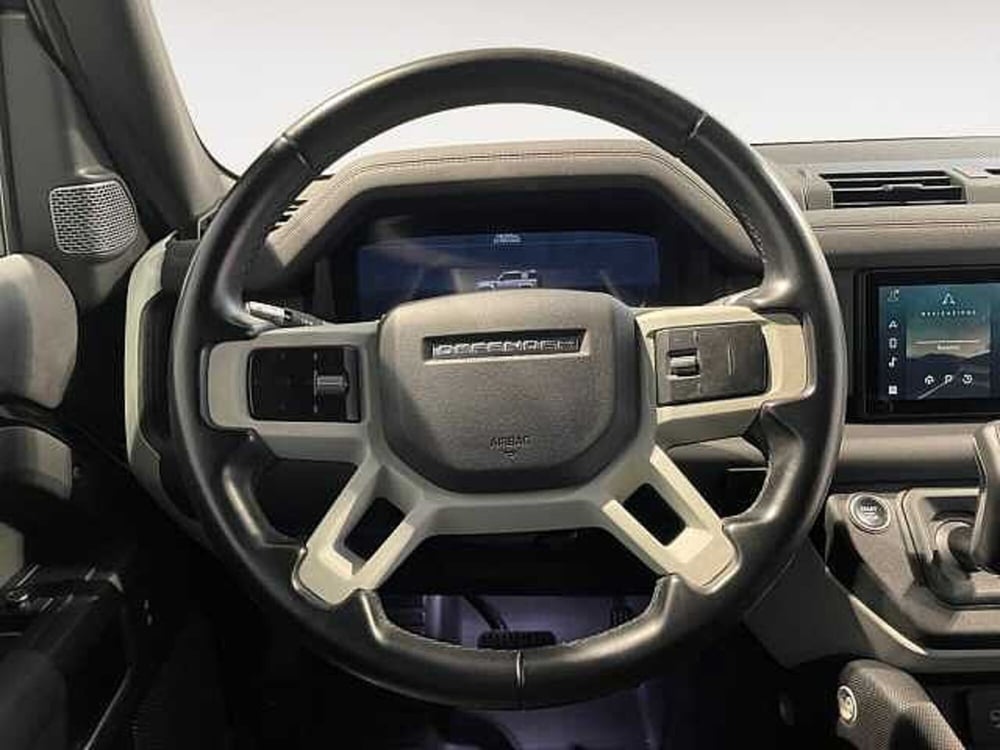 Land Rover Defender usata a Ravenna (13)