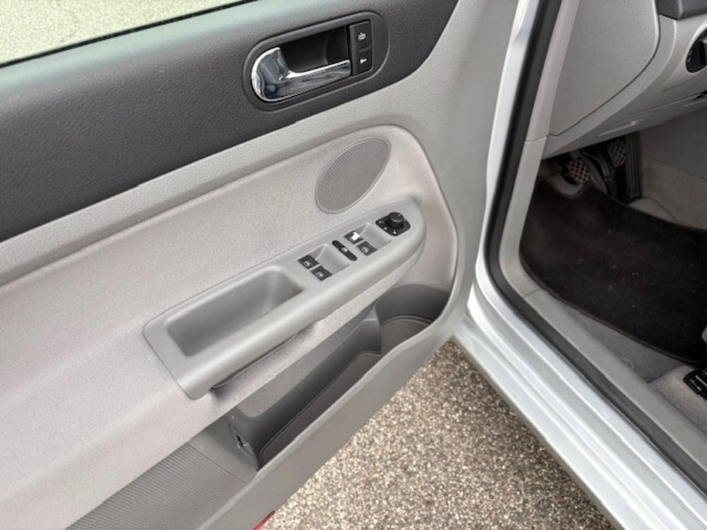 Volkswagen Golf Plus usata a Varese (13)