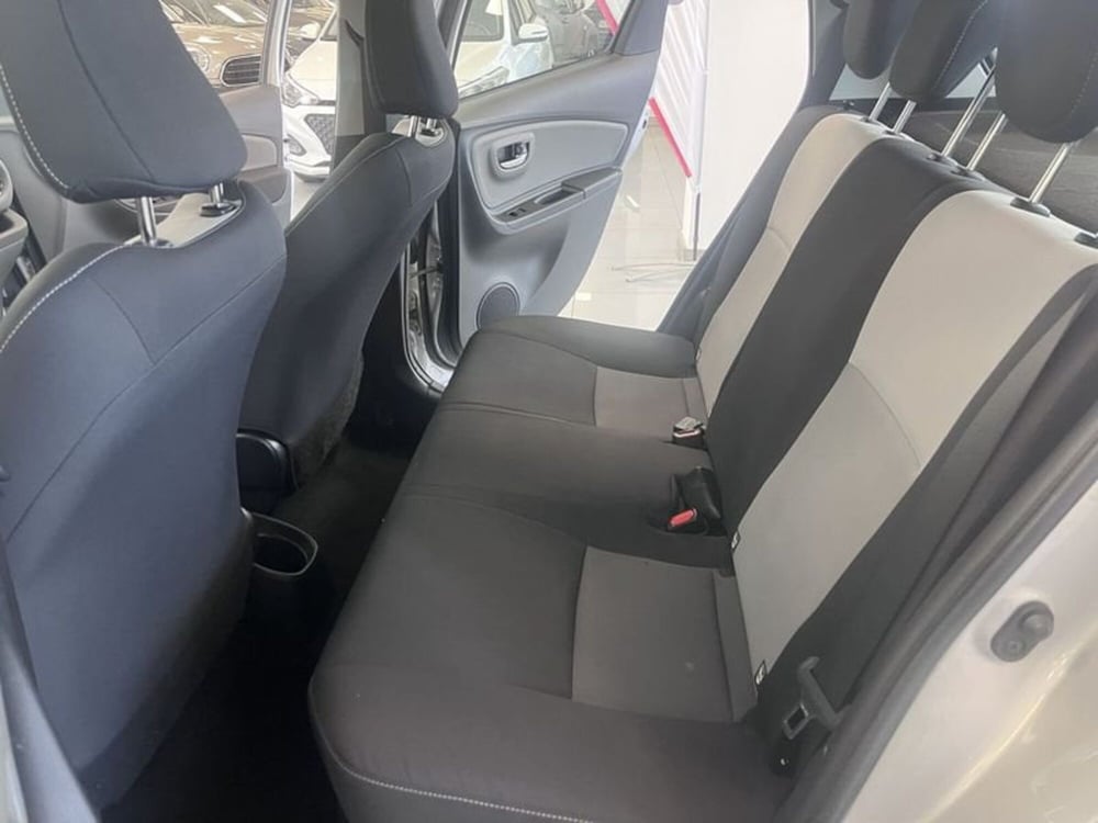 Toyota Yaris usata a Prato (9)