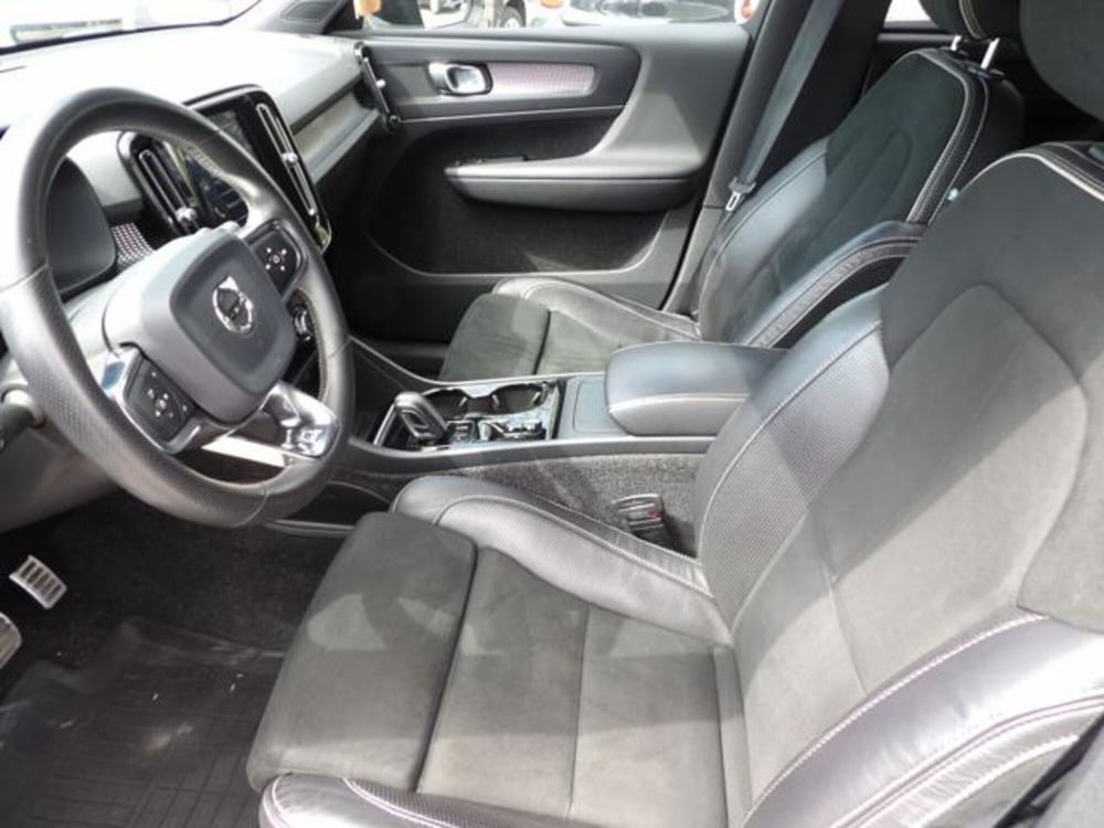 Volvo XC40 usata a Treviso (11)