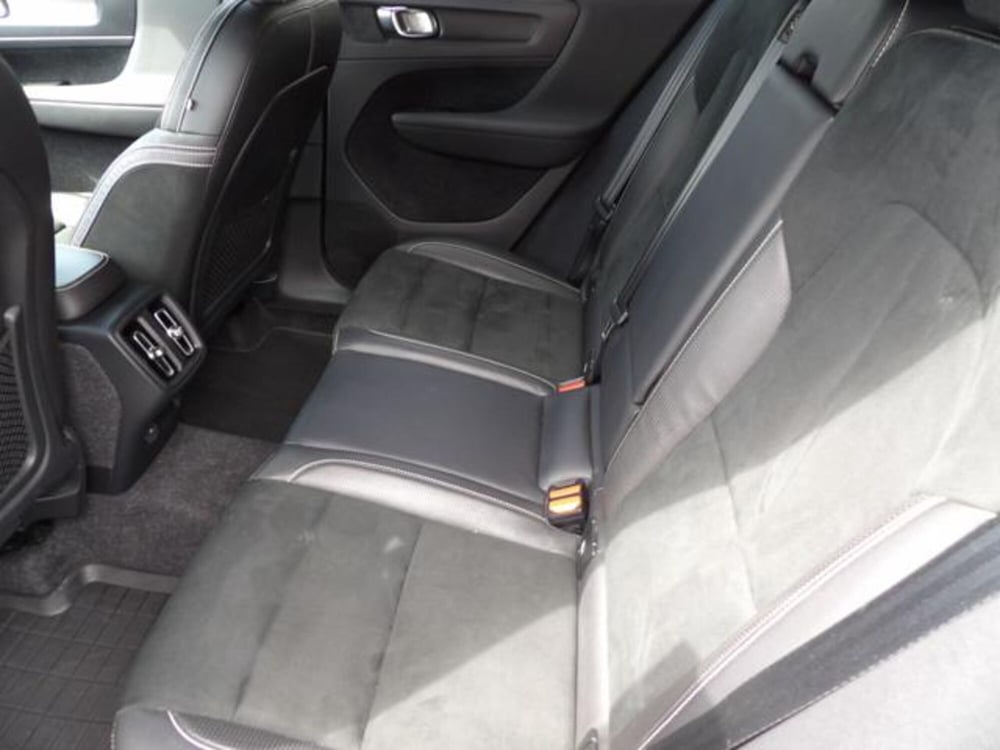 Volvo XC40 usata a Treviso (12)