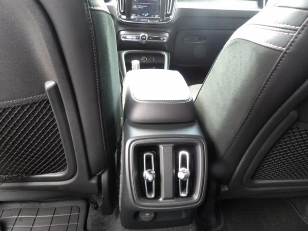 Volvo XC40 usata a Treviso (14)
