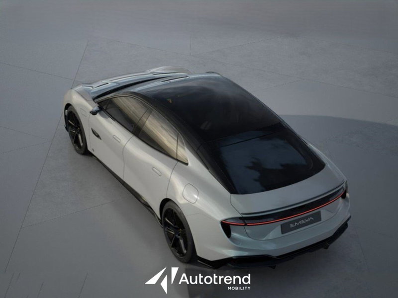 Lotus Emeya usata a Bari (2)