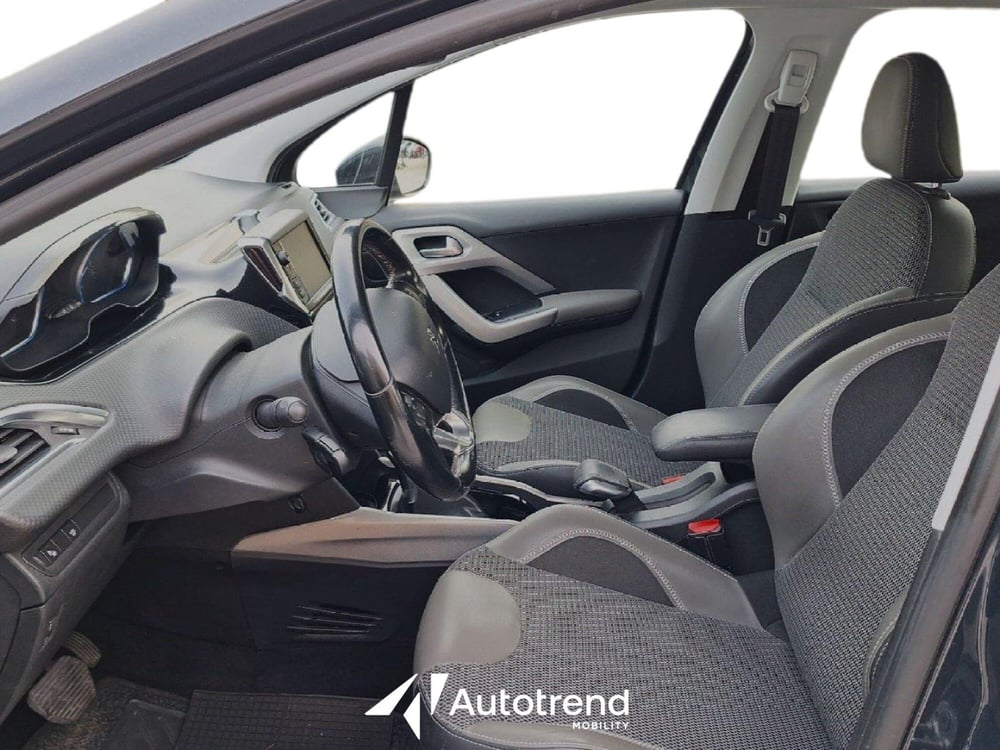 Peugeot 2008 usata a Bari (6)