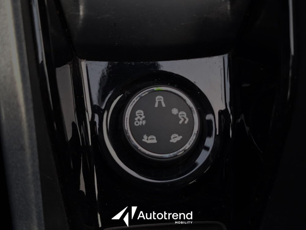Peugeot 2008 usata a Bari (8)