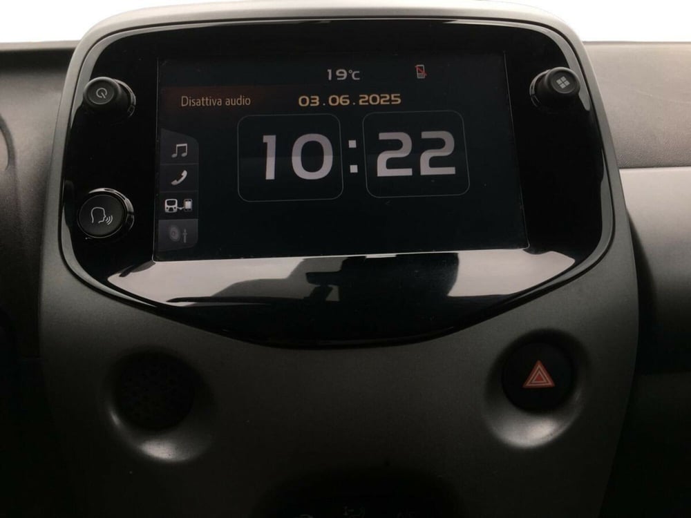 Toyota Aygo usata a Lecco (14)