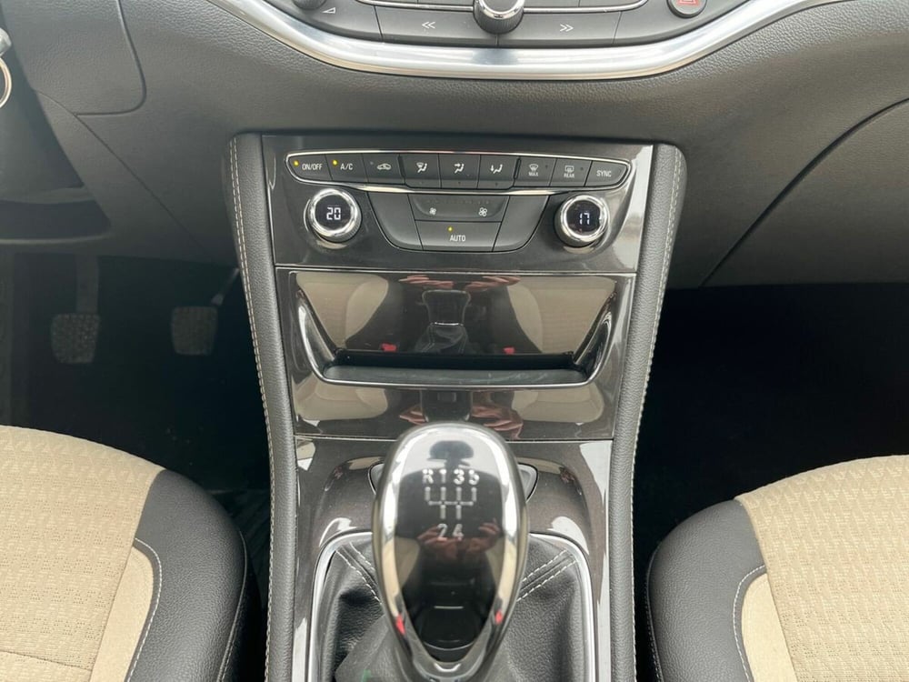 Opel Astra usata a Sondrio (14)