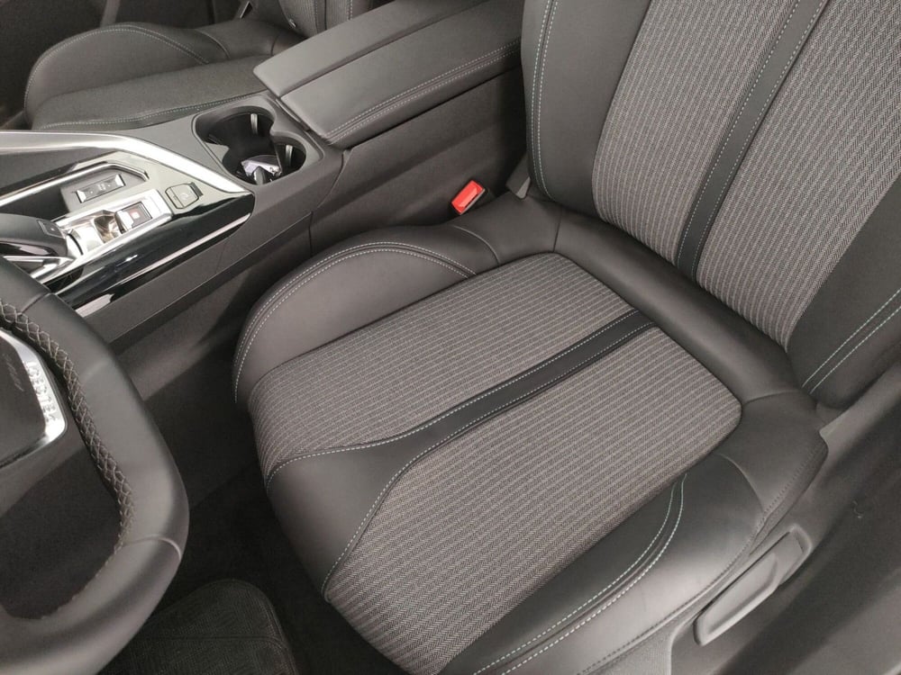 Peugeot 3008 usata a Caserta (14)