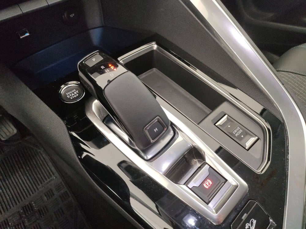 Peugeot 3008 usata a Caserta (16)