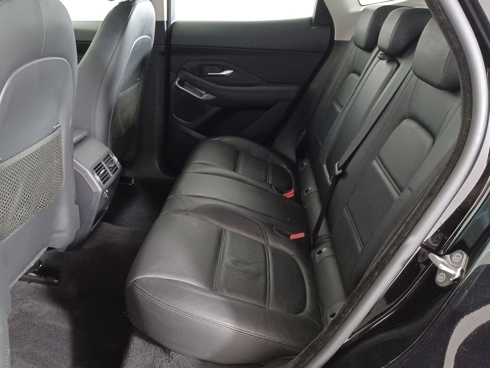 Jaguar E-Pace usata a Torino (5)