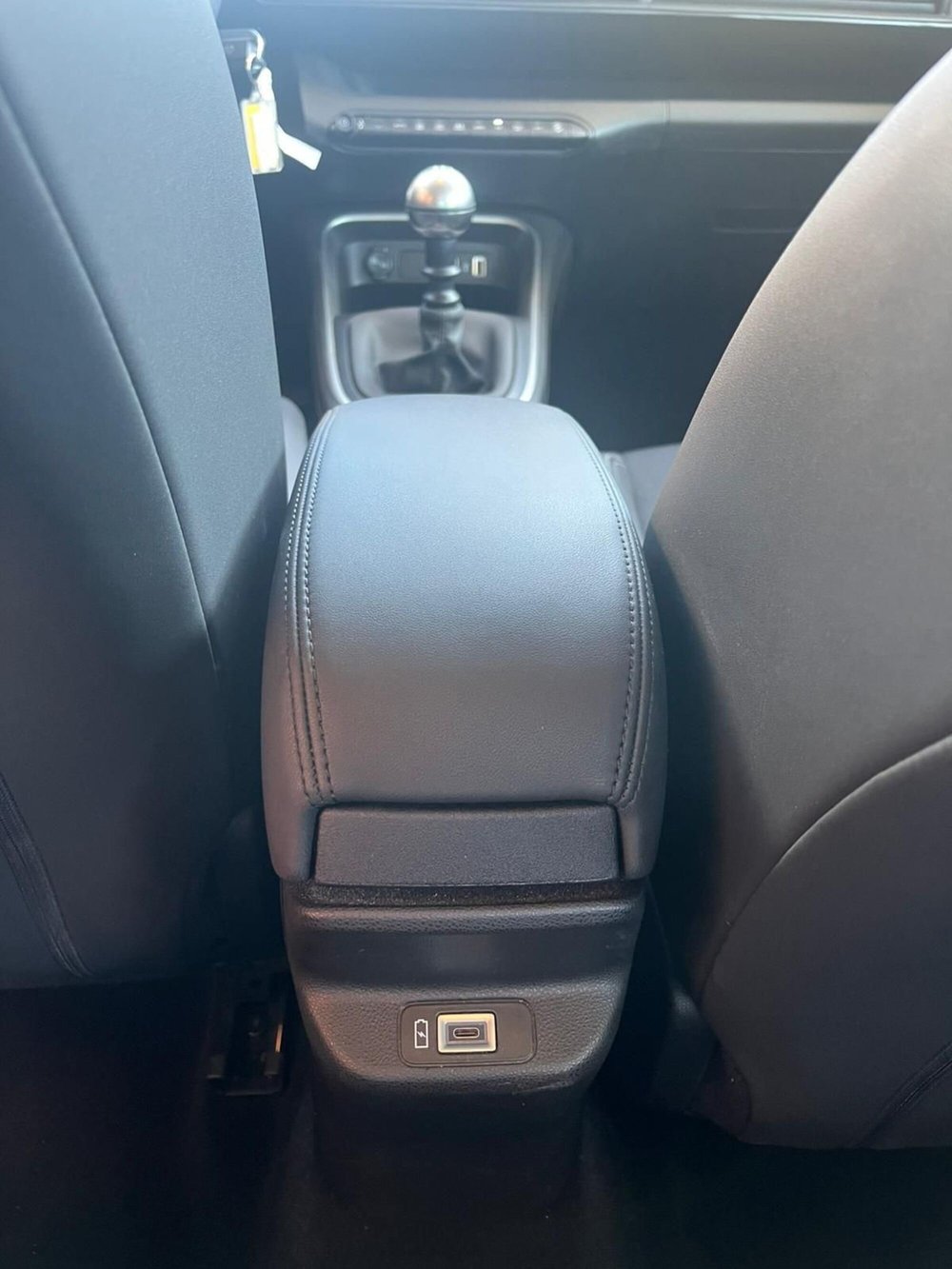 Jeep Avenger usata a Milano (15)