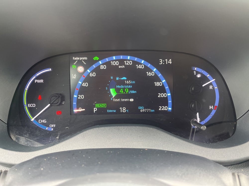 Toyota Yaris Cross usata a Ragusa (12)