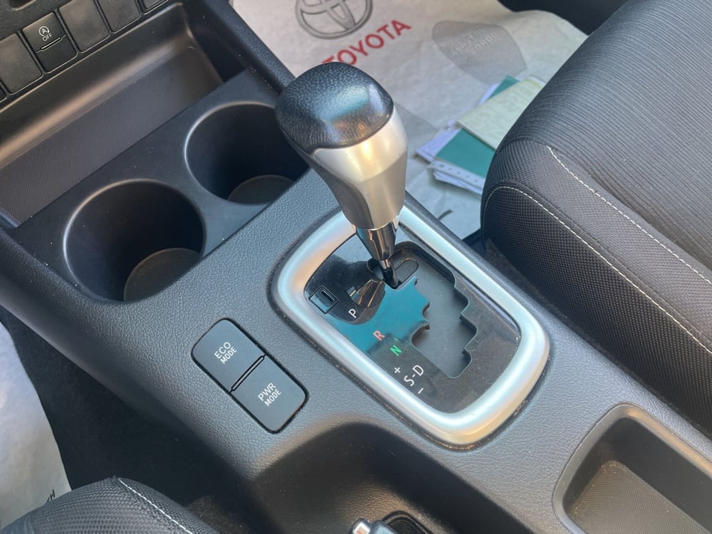Toyota Hilux usata a Ragusa (15)