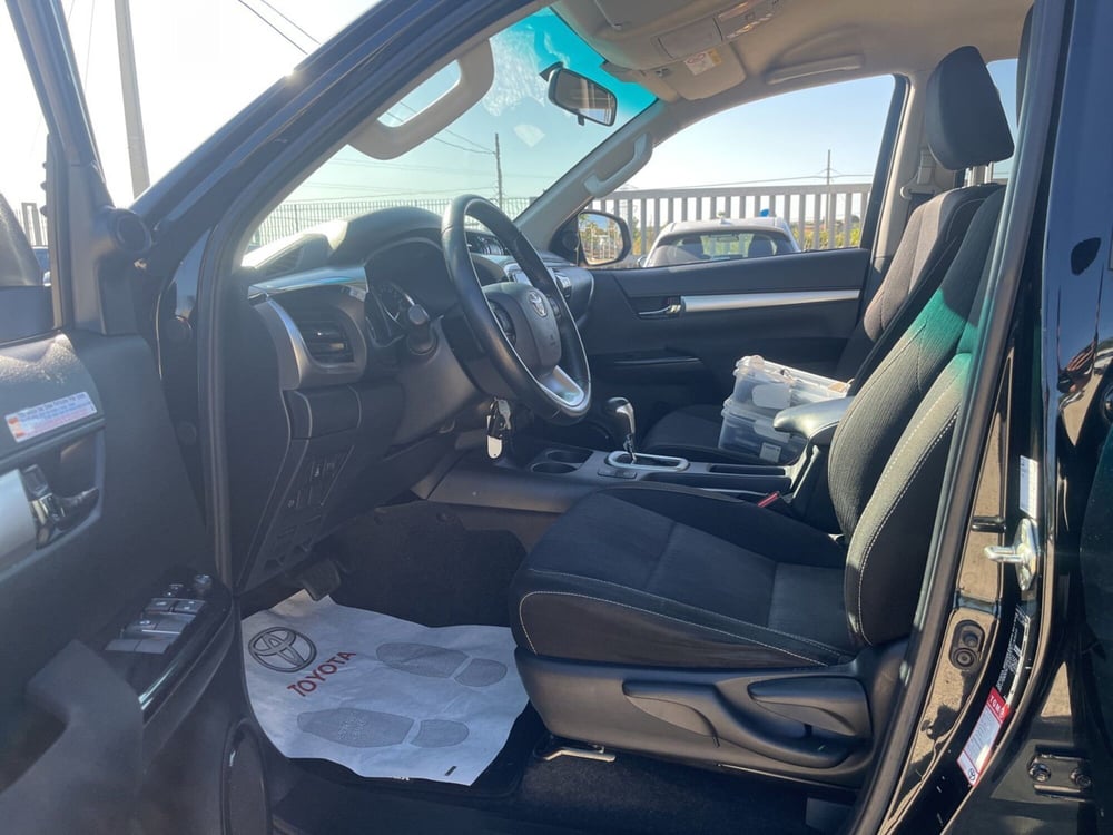 Toyota Hilux usata a Ragusa (9)