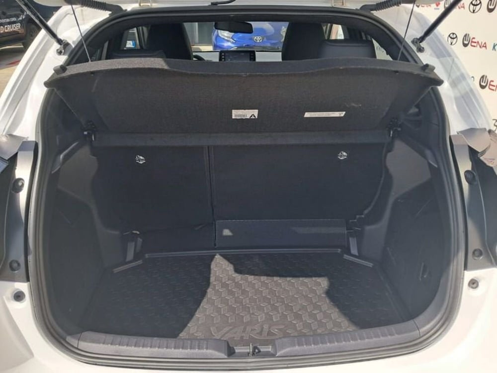 Toyota Yaris Cross usata a Cagliari (10)