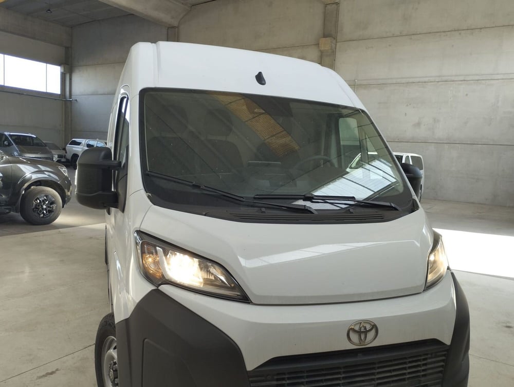 Toyota Proace Max Furgone nuova a Cremona (5)